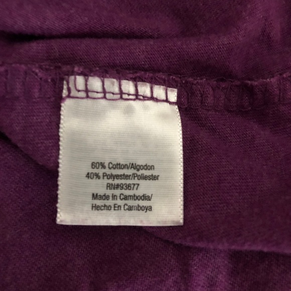 Woman’s blouse, size medium - Picture 7 of 8